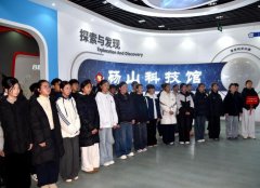 科普员全程现场指点操做方式、解读背后道理